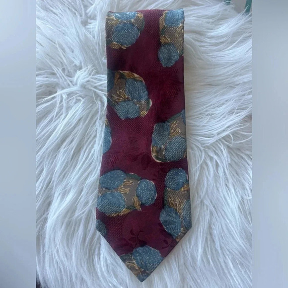 Emanuel Ungaro Paris 🌟Luxe silk tie gorgeous - Picture 1 of 3